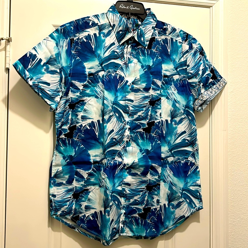 Robert Graham, Blue "Santa Clara" SS Button Front Shirt Large